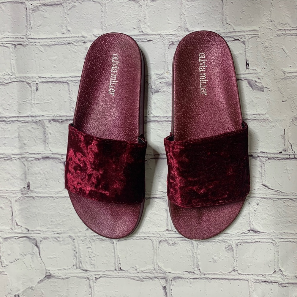 Velvet slides